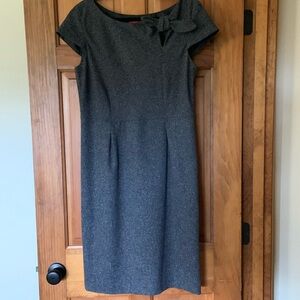 Oscar an Oscar de la Renta company brand Gray dress size 10